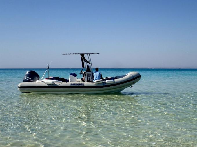 Speedboot fahren Rotes Meer